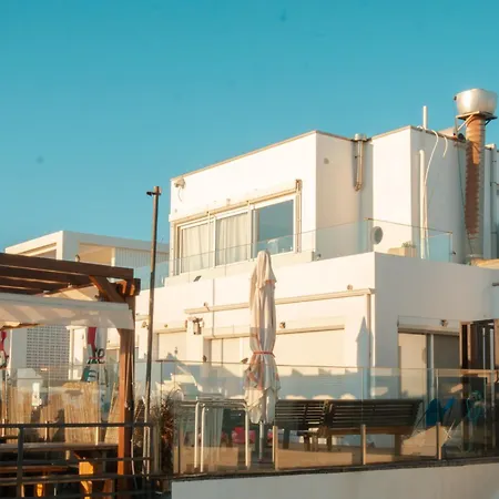 Wax By The Sea Apartment