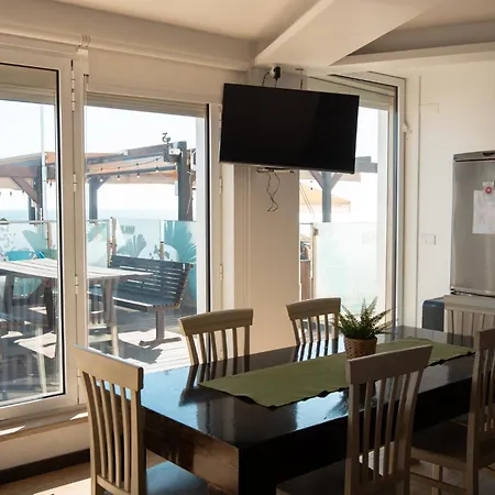 Apartment Wax By The Sea *